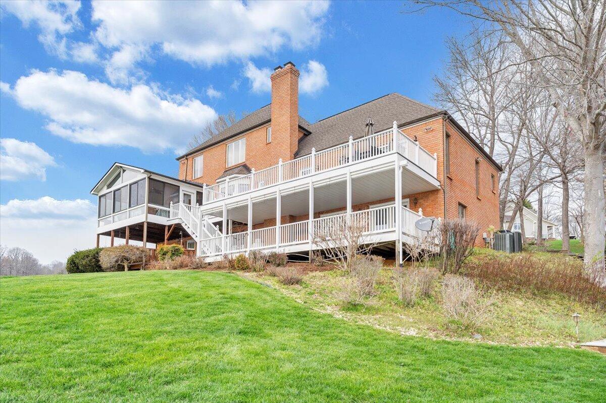 1300 Pats DR