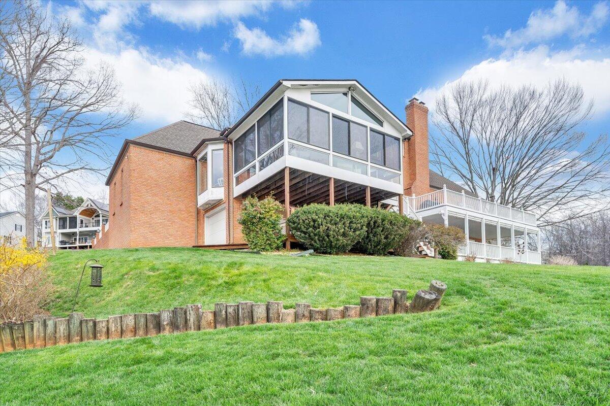 1300 Pats DR