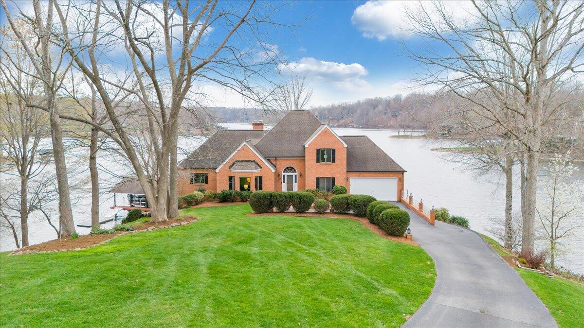 1300 Pats DR