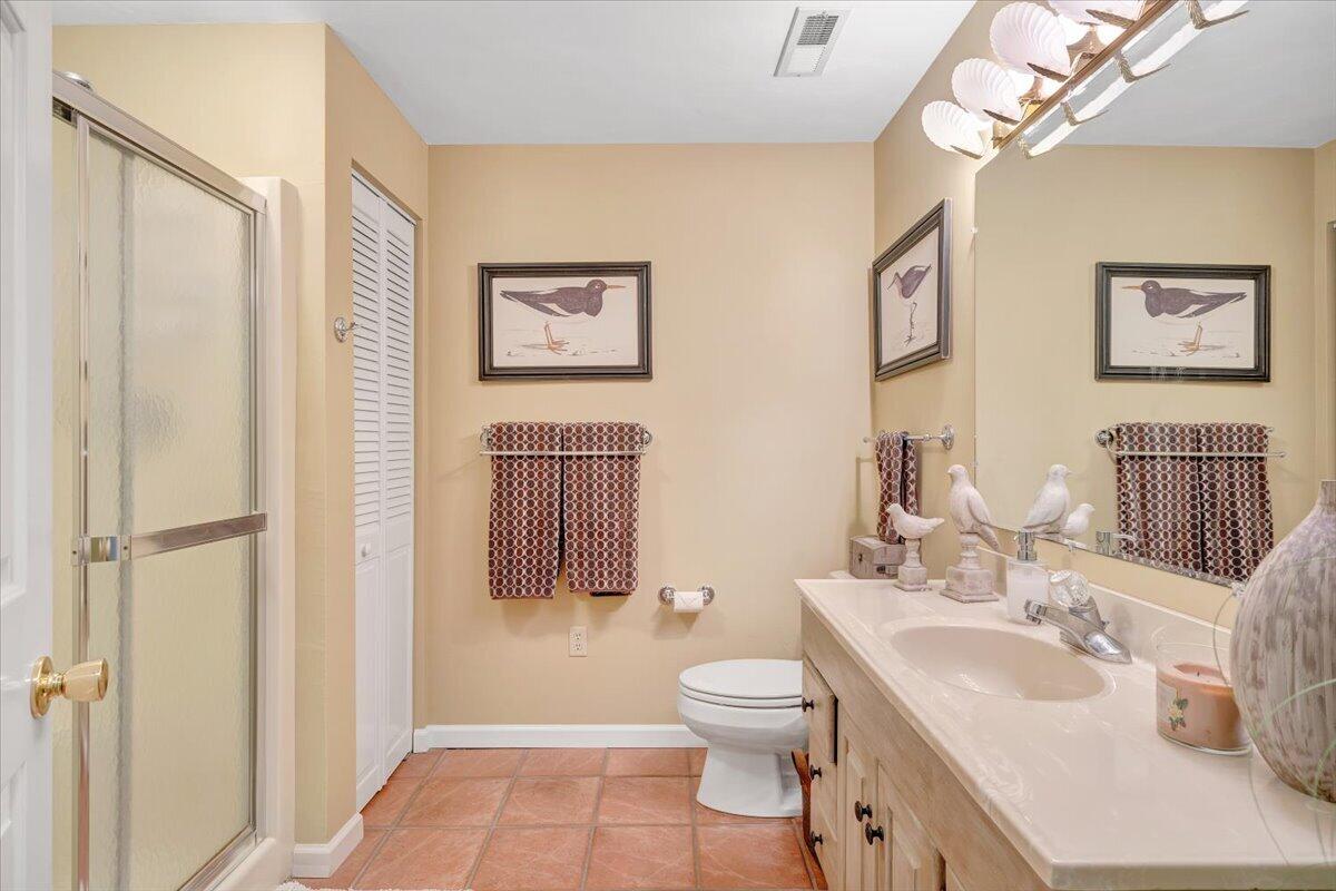 1300 Pats DR