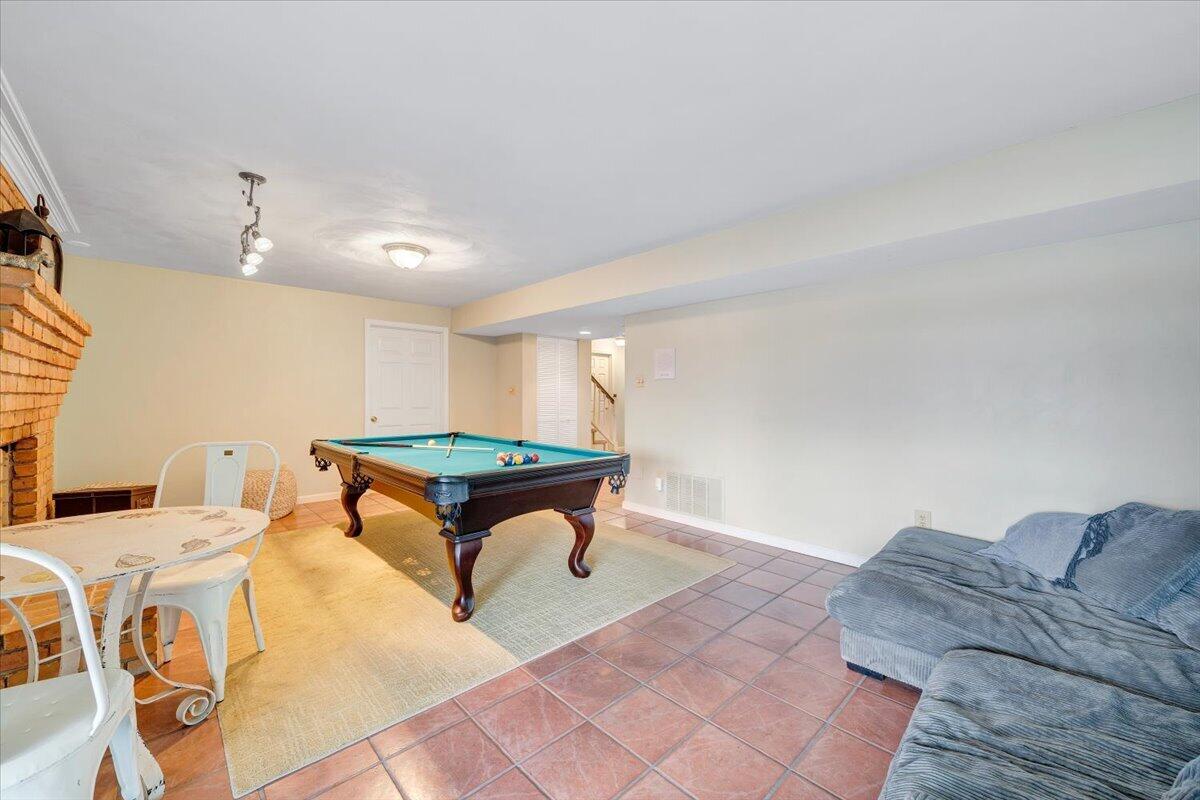 1300 Pats DR