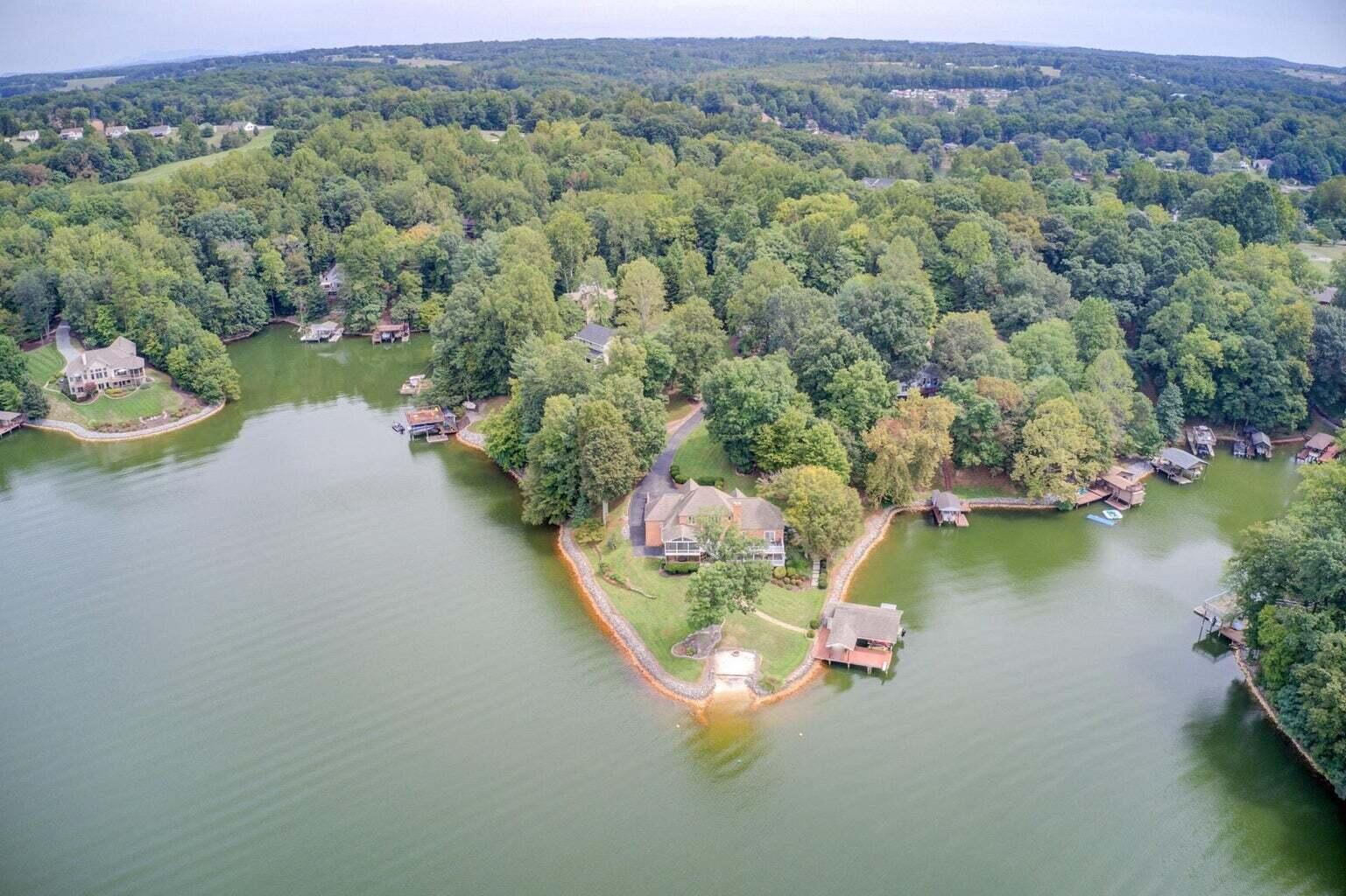 1300 Pats DR