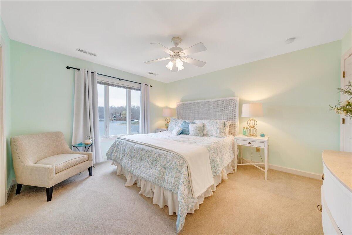 1300 Pats DR