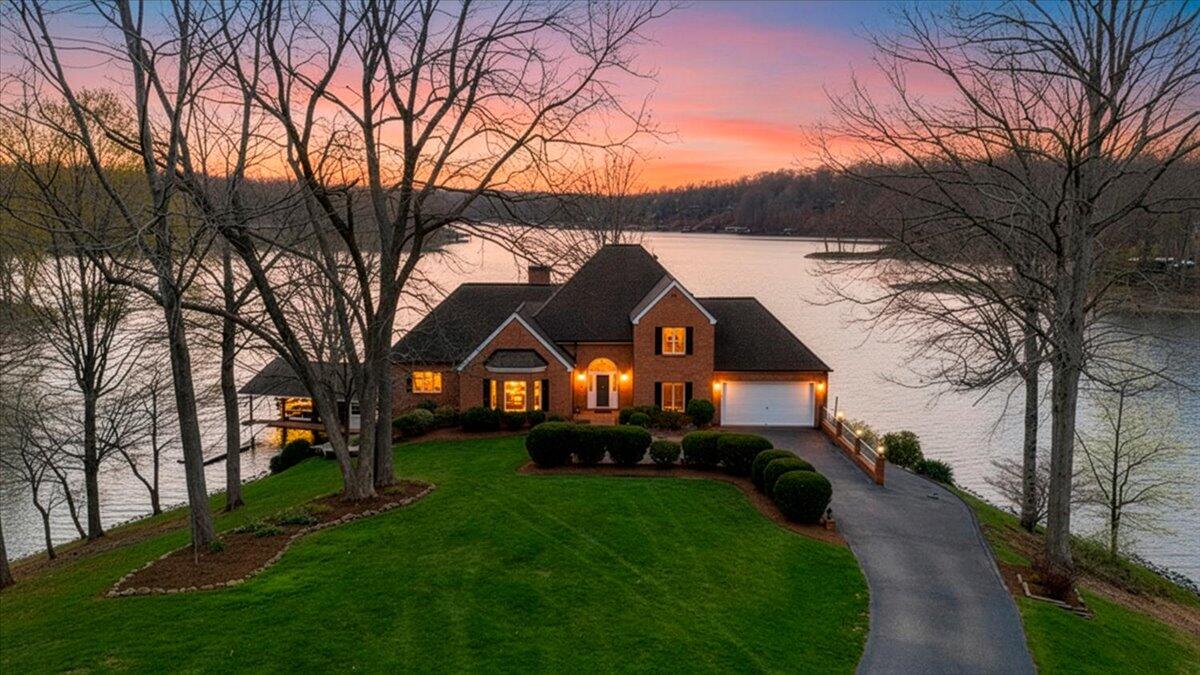 1300 Pats DR