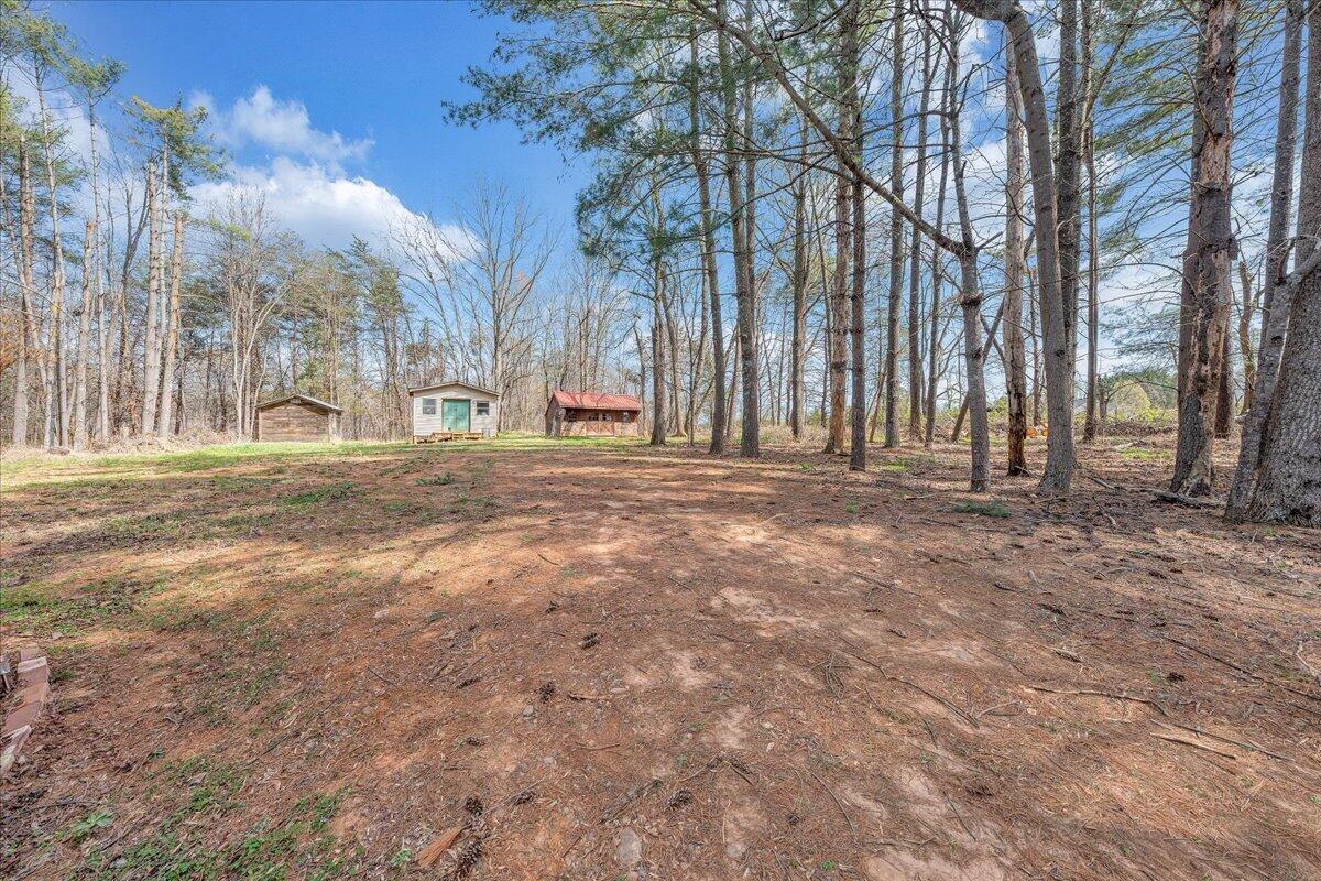50 Mapleridge DR