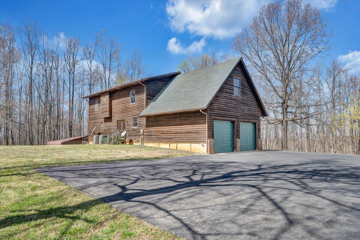 661 N Briar Mountain RD