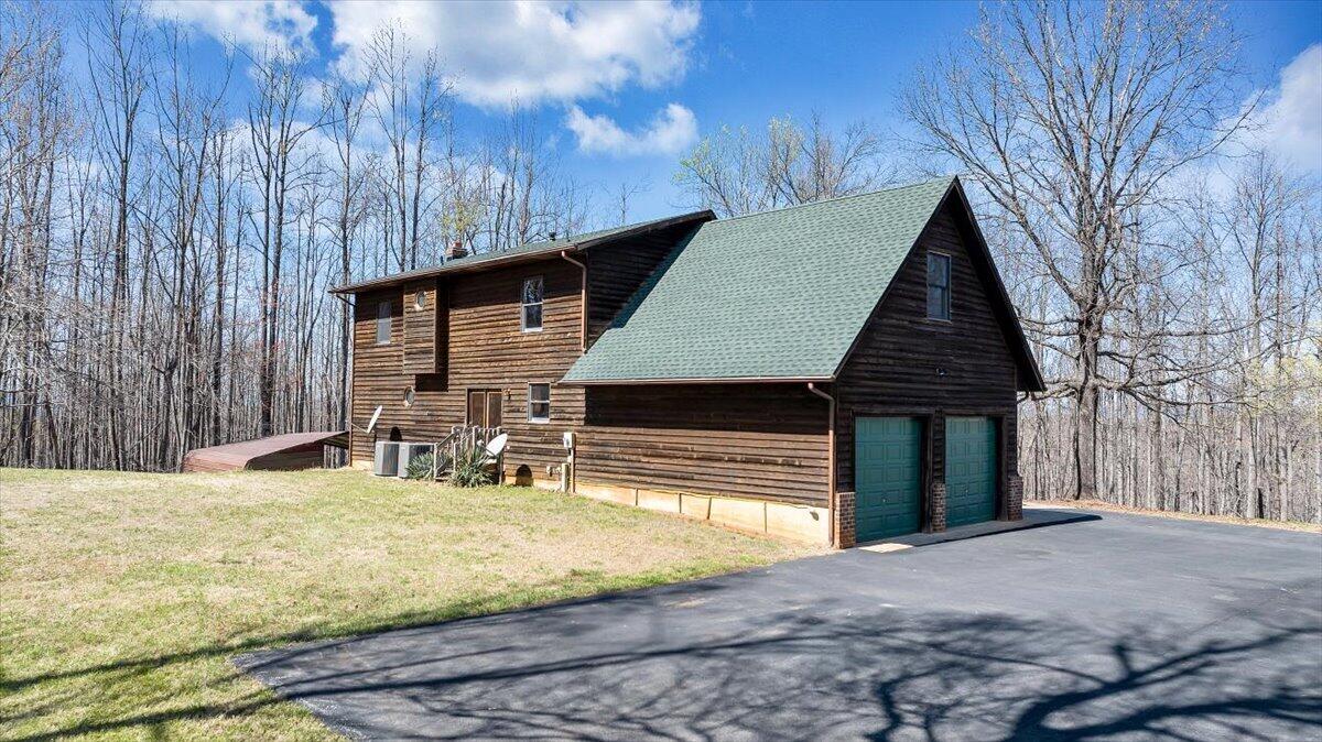 661 N Briar Mountain RD