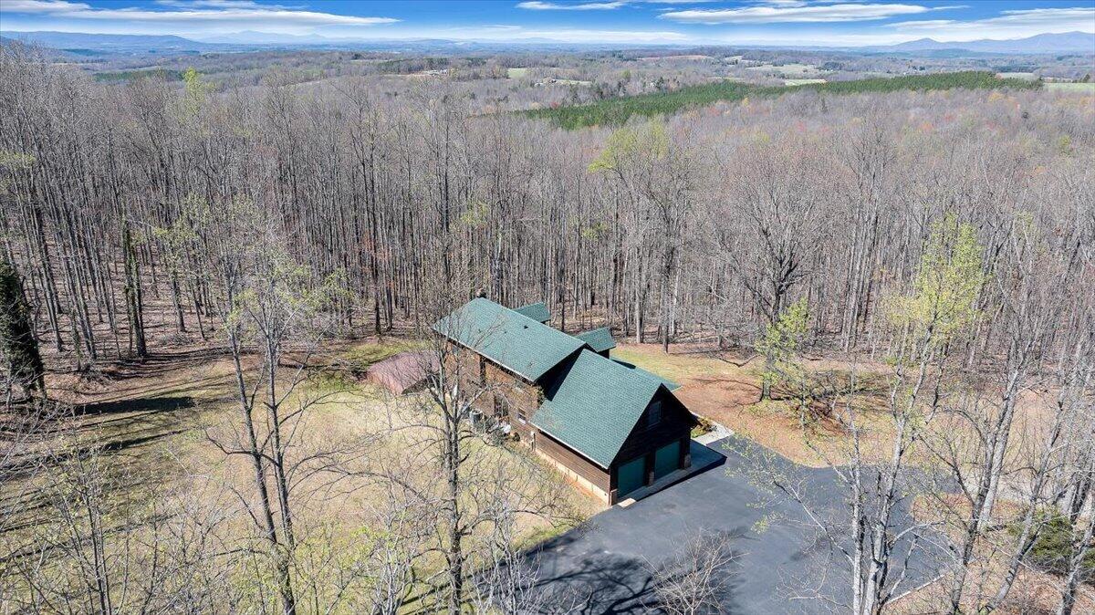 661 N Briar Mountain RD
