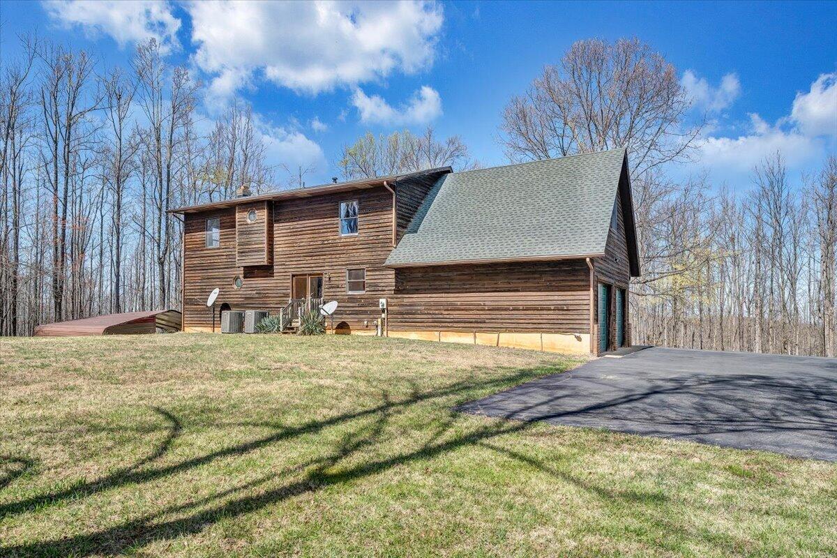 661 N Briar Mountain RD