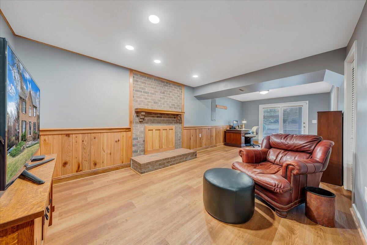 4434 Brentwood CT