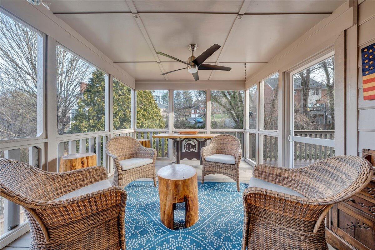 4434 Brentwood CT