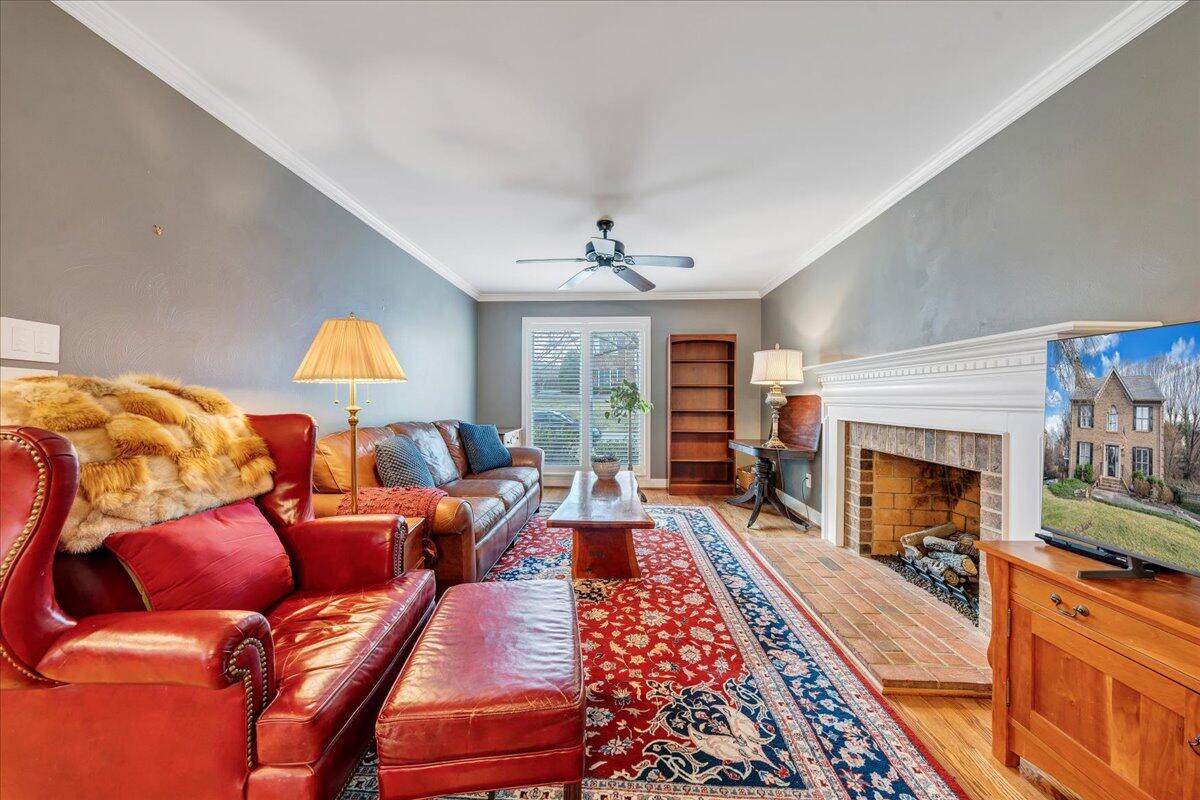 4434 Brentwood CT