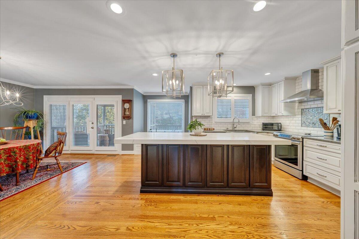 4434 Brentwood CT