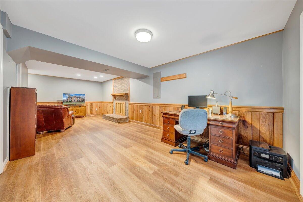 4434 Brentwood CT