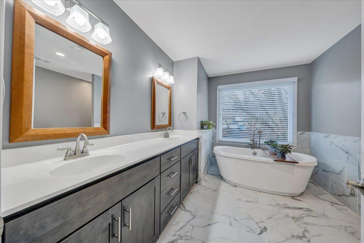 4434 Brentwood CT