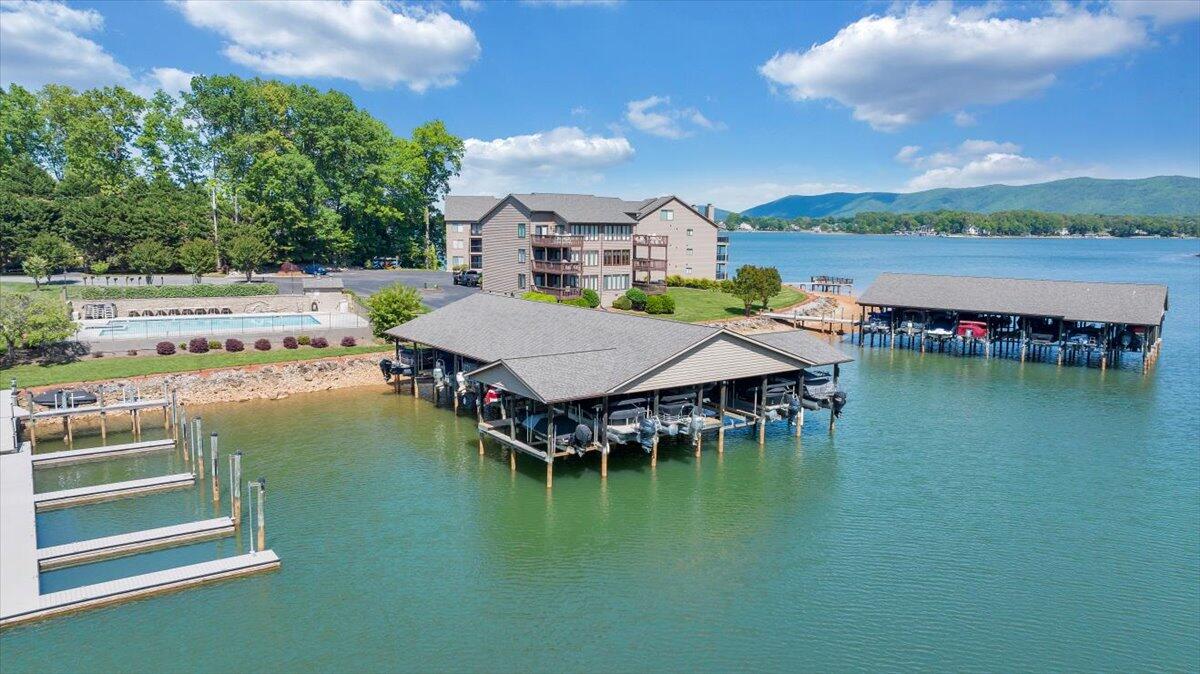 620 Montevista RD Unit: 602