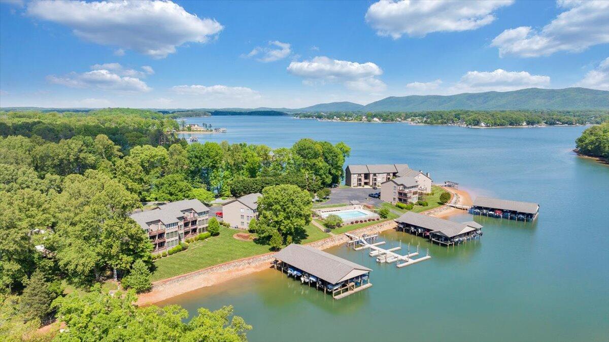 620 Montevista RD Unit: 602