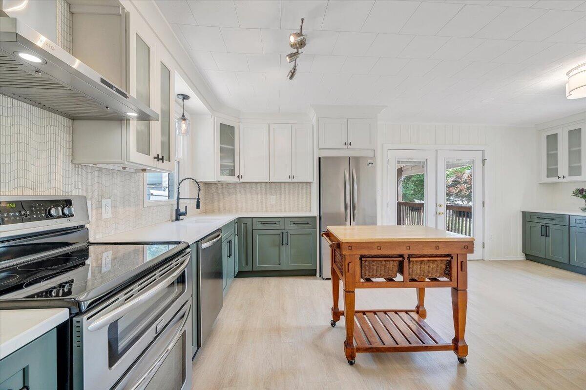 3116 Spring RD SW