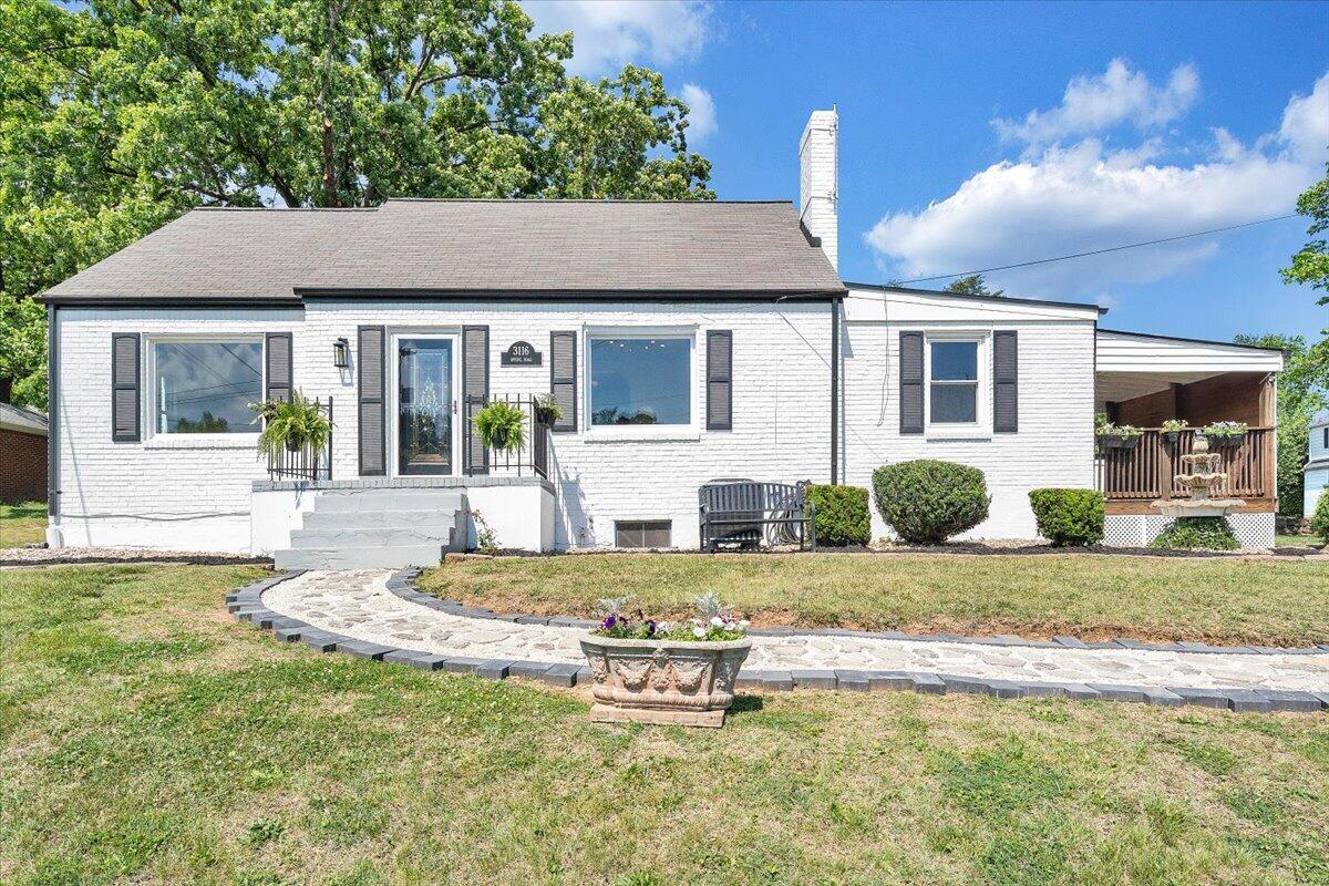 3116 Spring RD SW