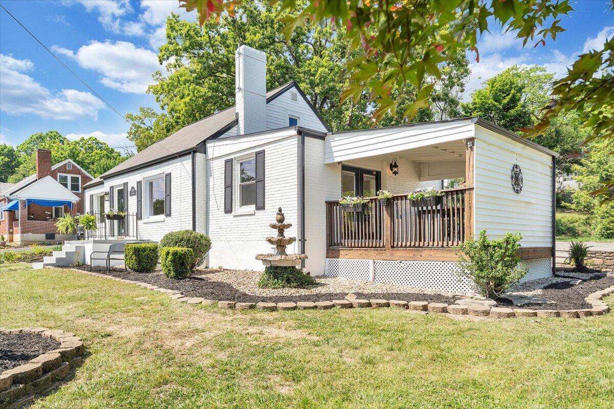 3116 Spring RD SW