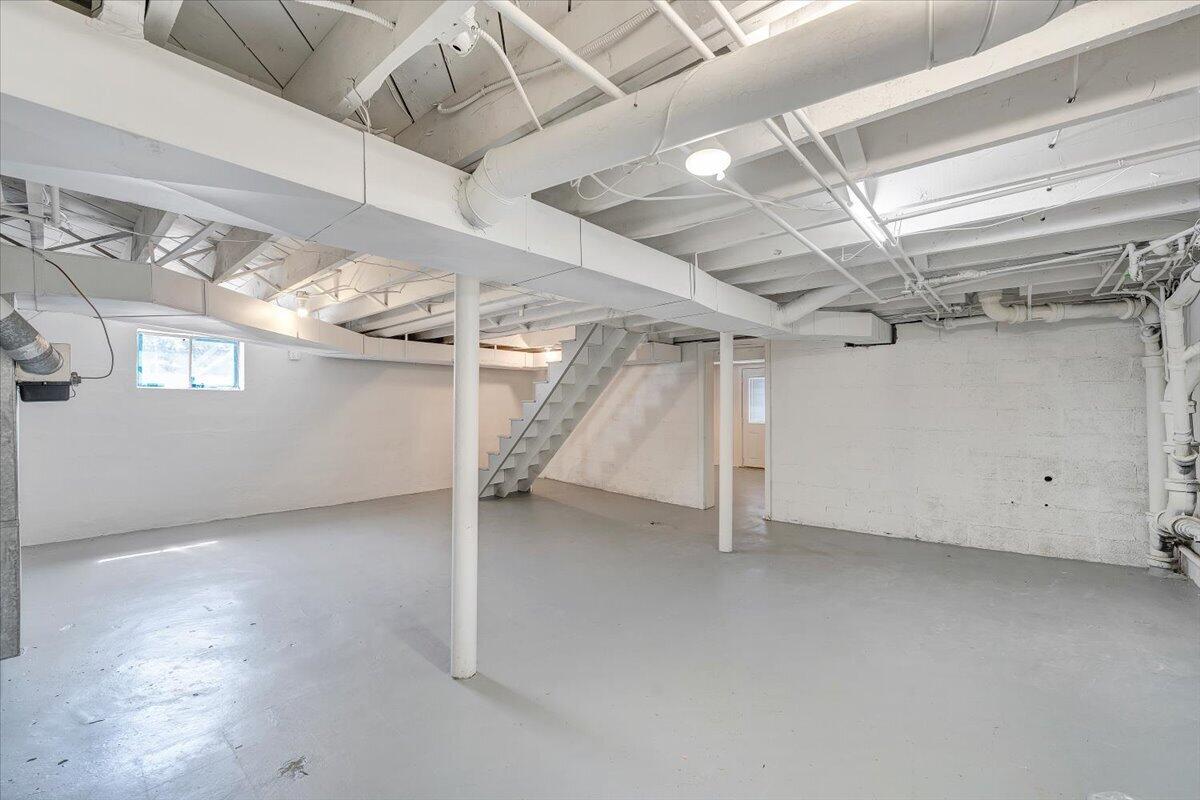 3116 Spring RD SW