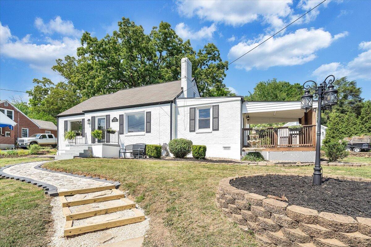 3116 Spring RD SW