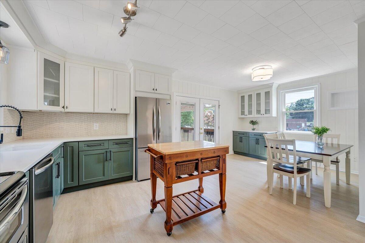 3116 Spring RD SW