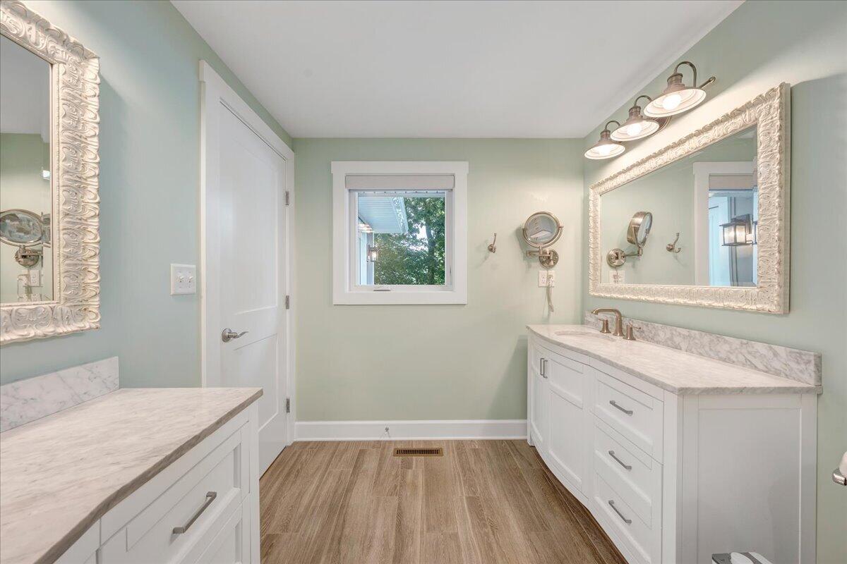 129 Douglas DR