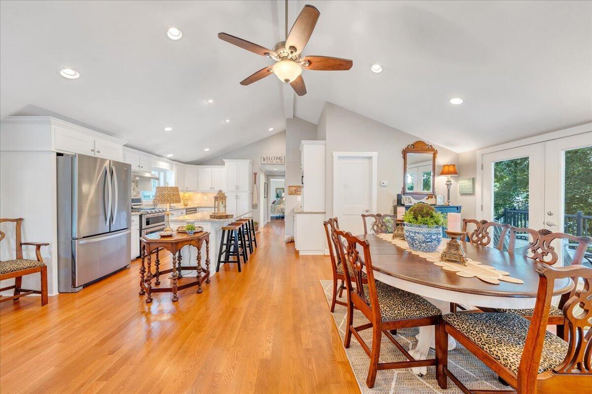 129 Douglas DR