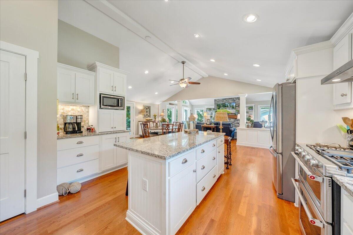 129 Douglas DR