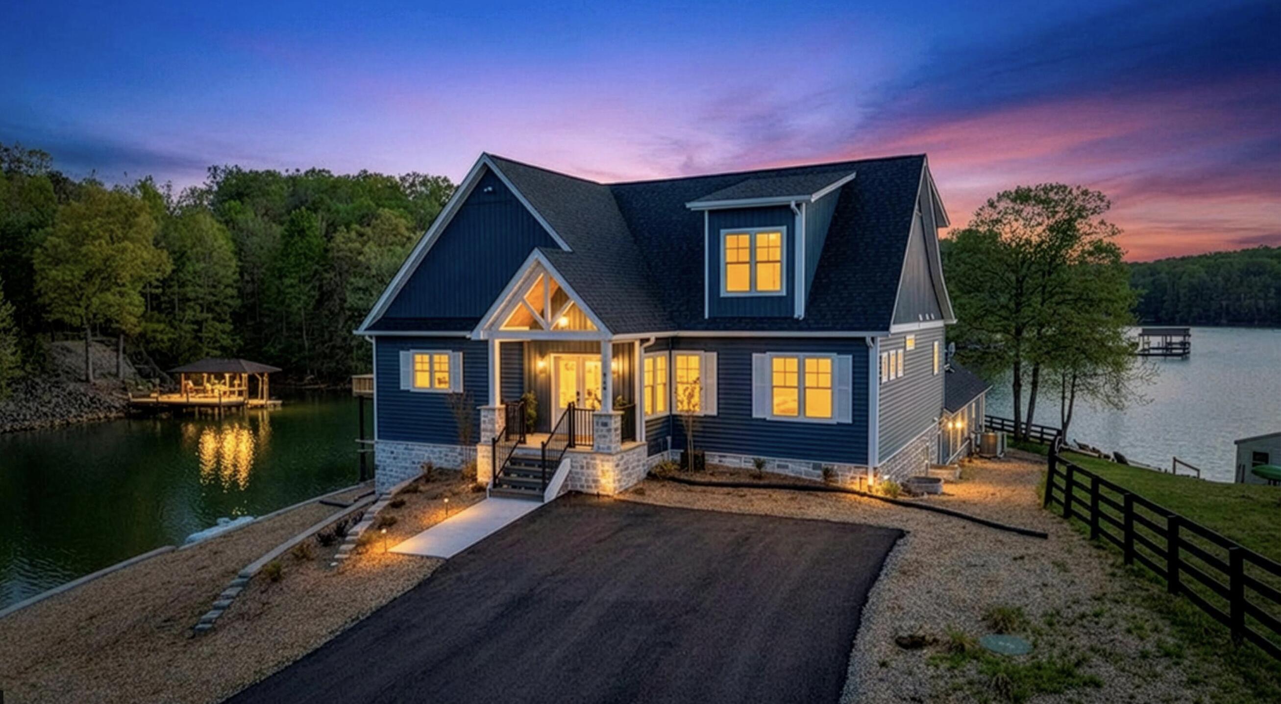 2937 Blount DR