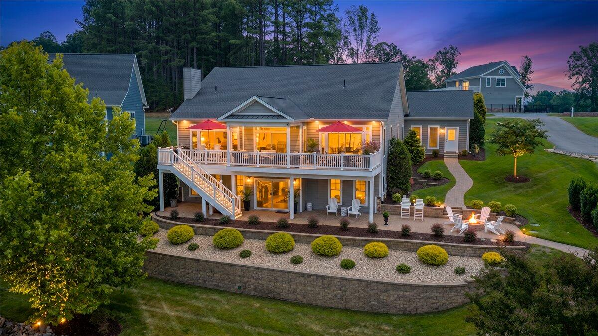 290 Sunset Pointe DR