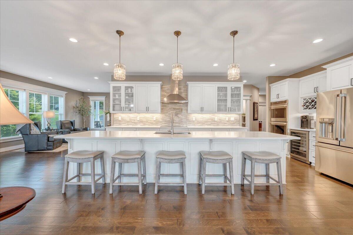 290 Sunset Pointe DR