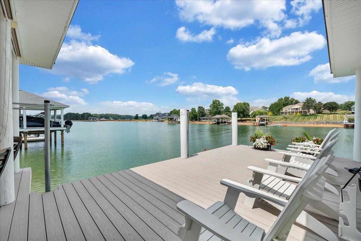 290 Sunset Pointe DR