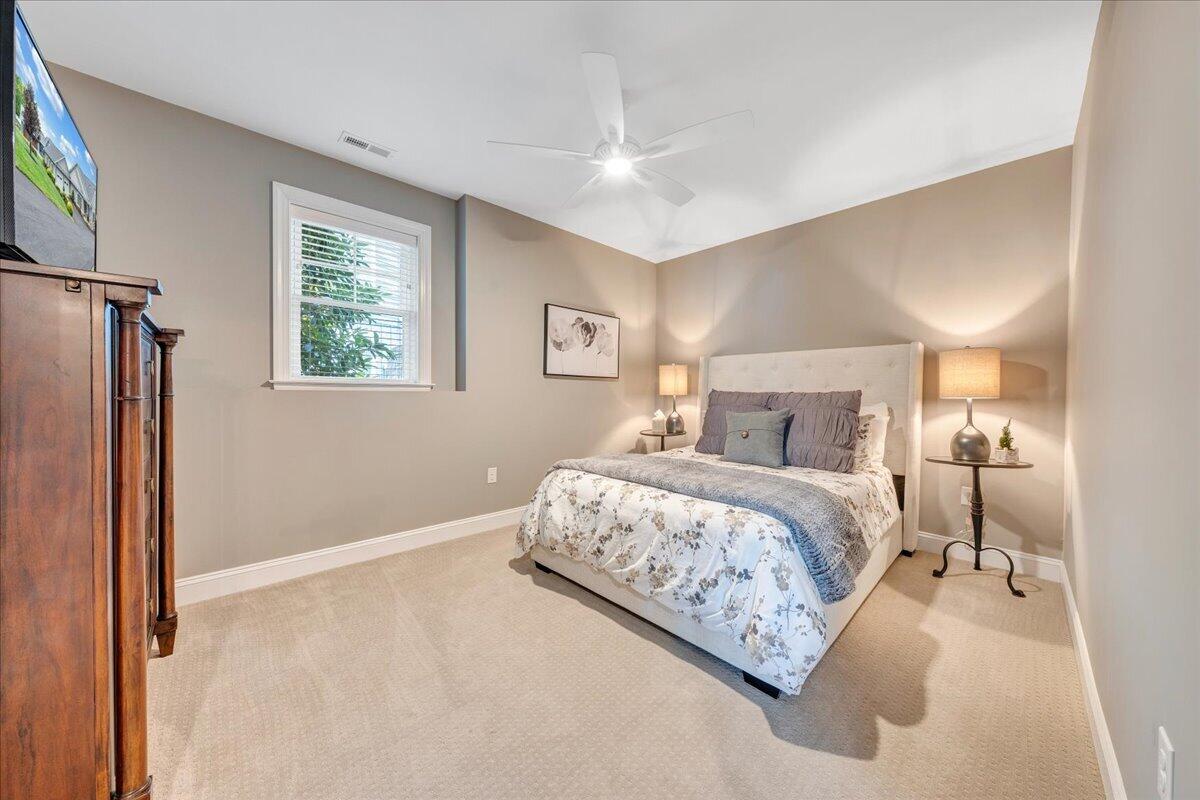 290 Sunset Pointe DR