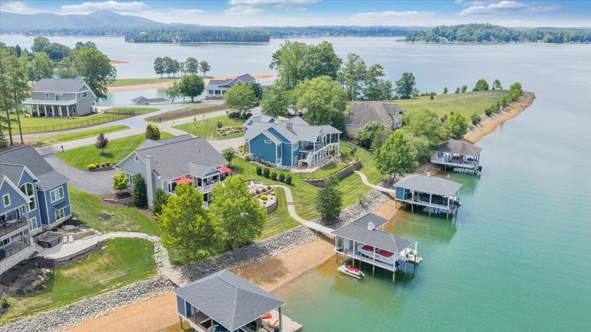 290 Sunset Pointe DR