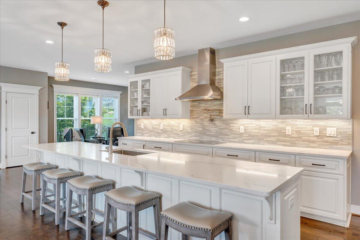 290 Sunset Pointe DR