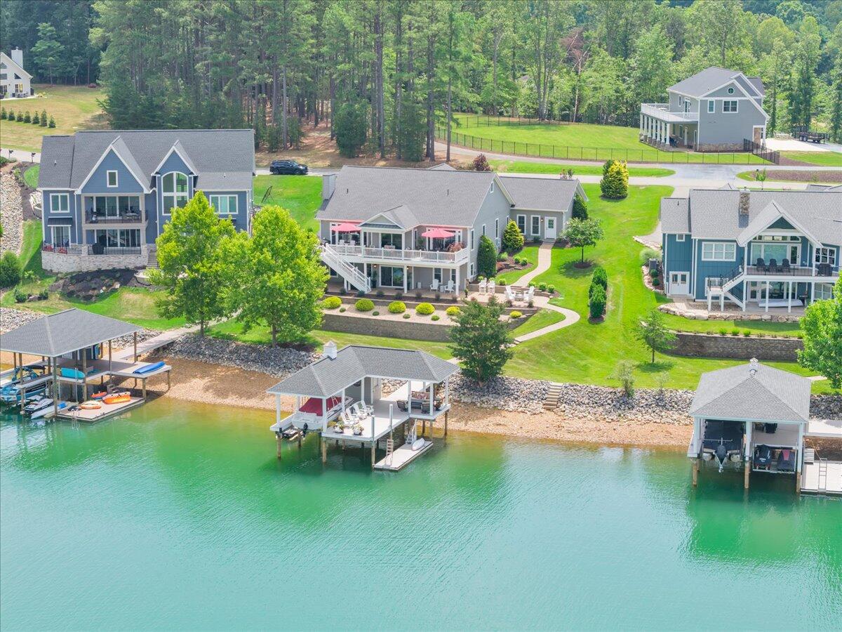 290 Sunset Pointe DR