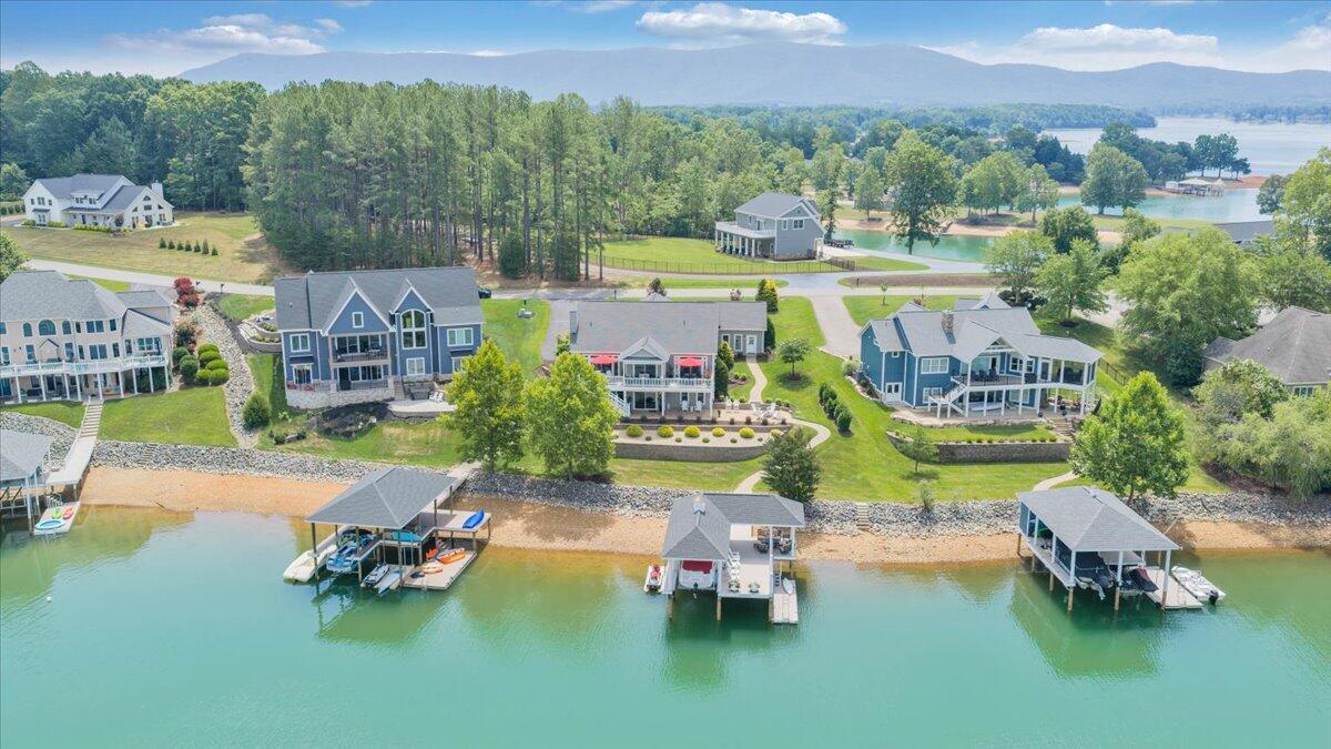 290 Sunset Pointe DR