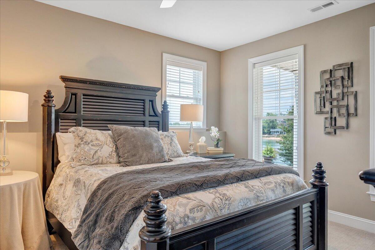 290 Sunset Pointe DR