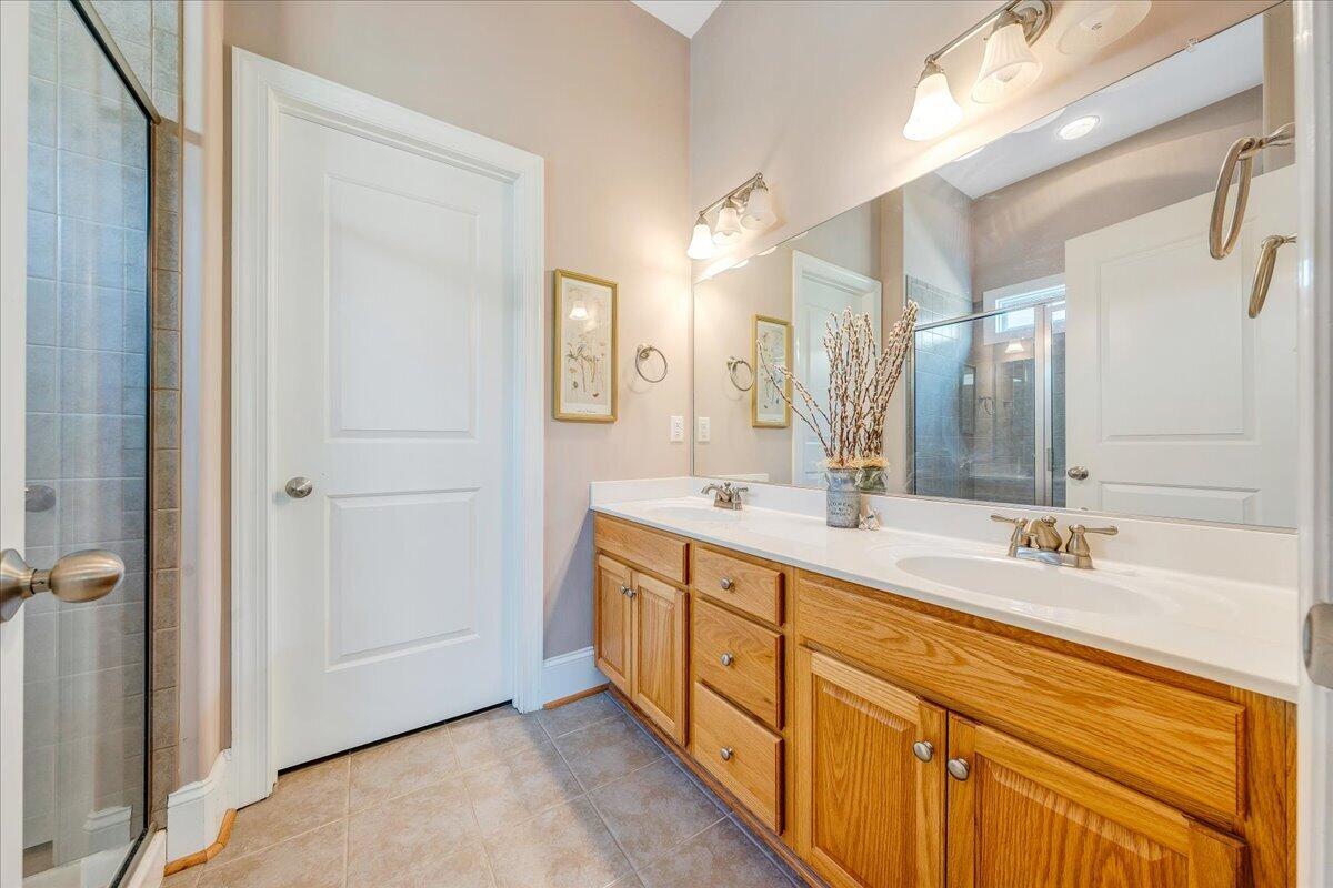 1119 Parkhall RD