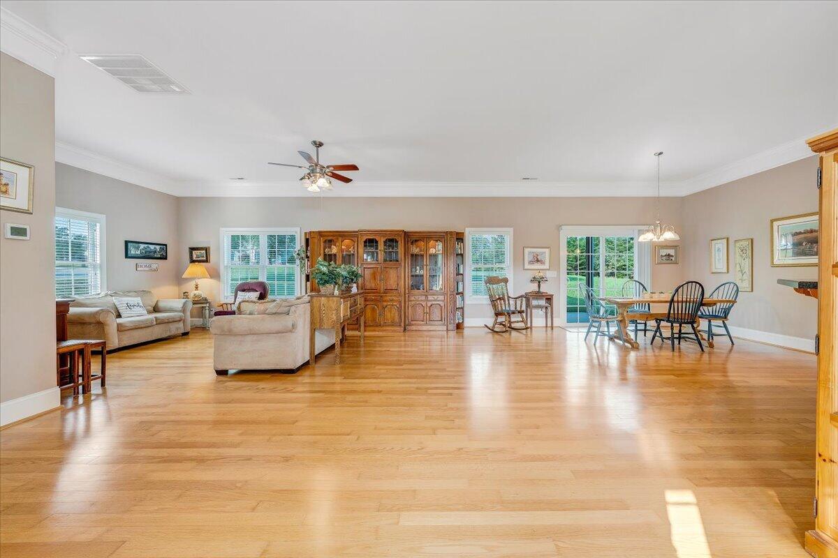 1119 Parkhall RD