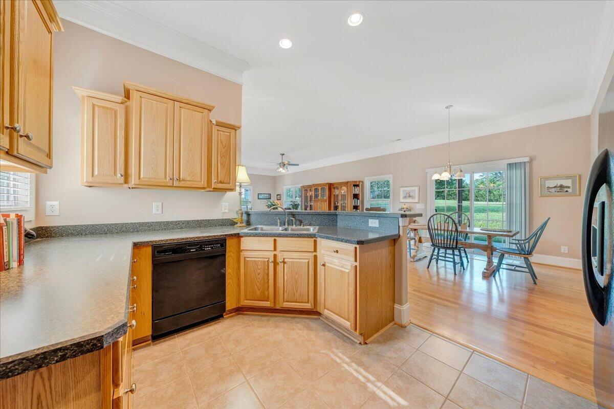 1119 Parkhall RD