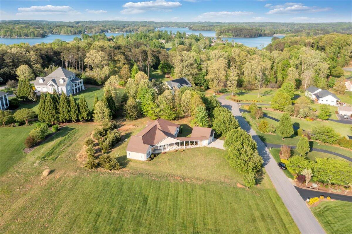 537 Calypso RD