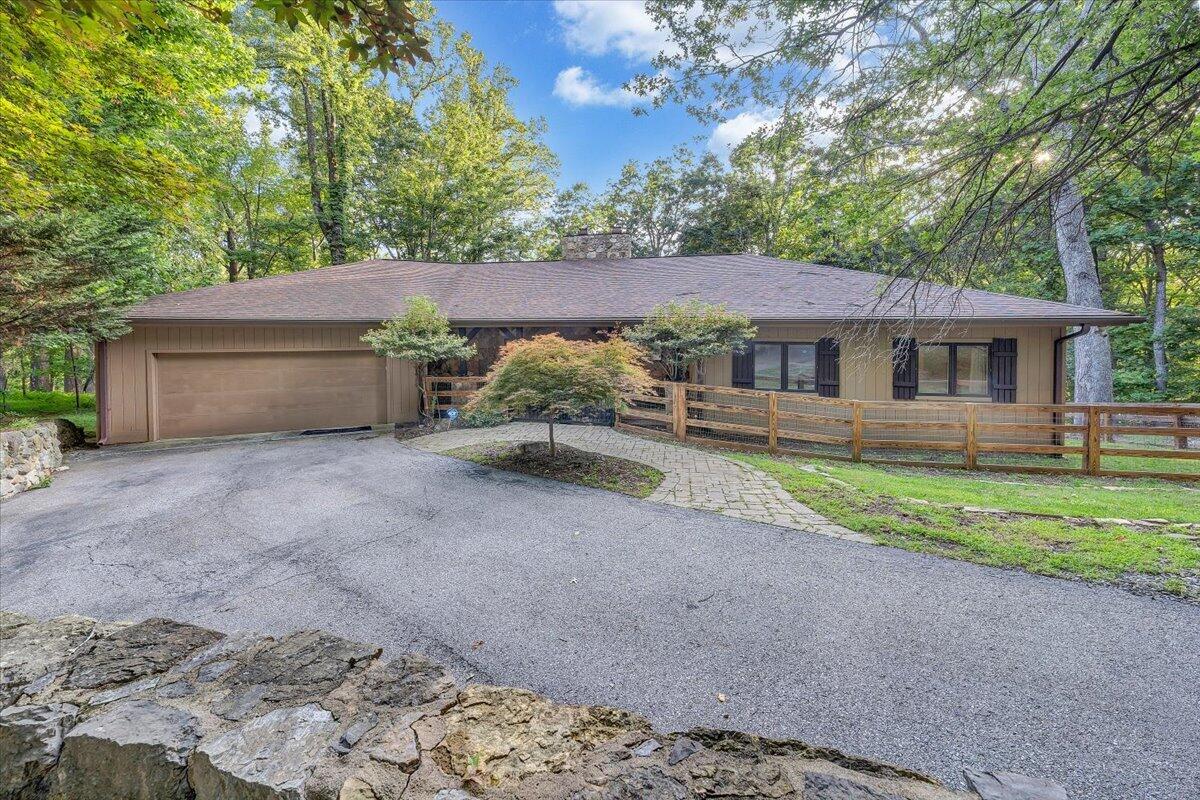 310 Saddleback TRL