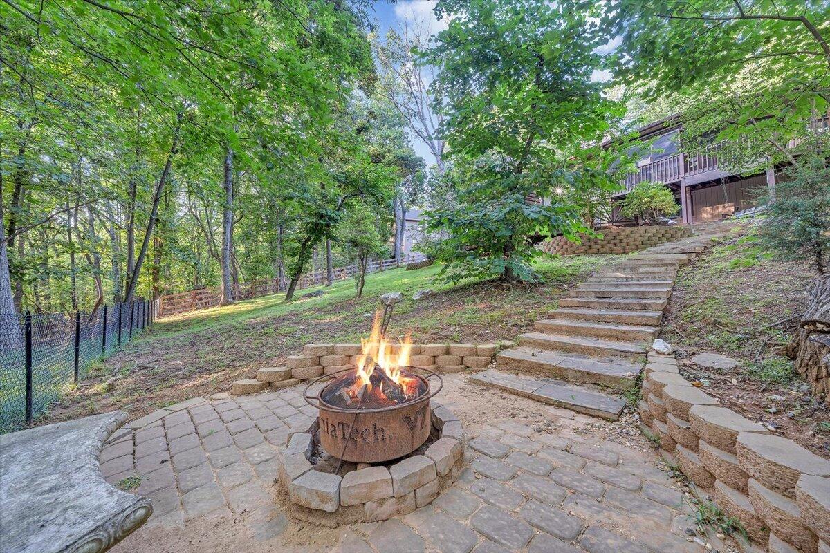 310 Saddleback TRL