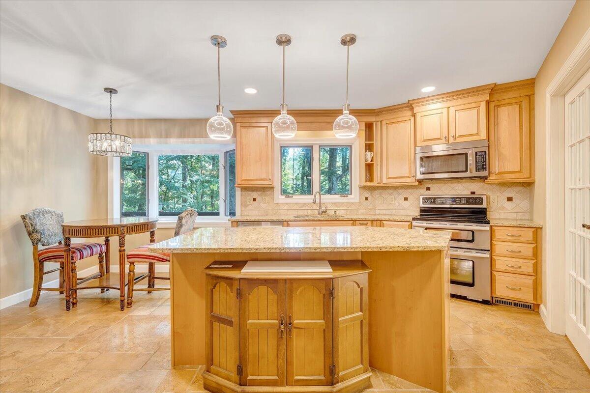 310 Saddleback TRL