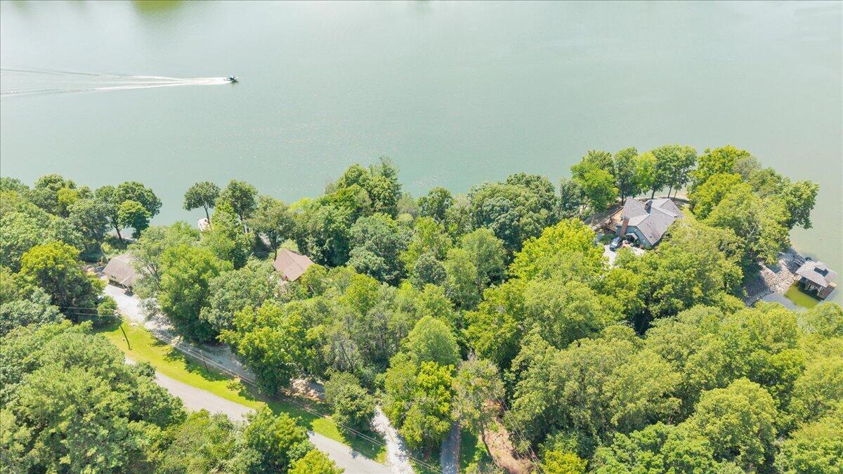 6325 Horseshoe Bend RD