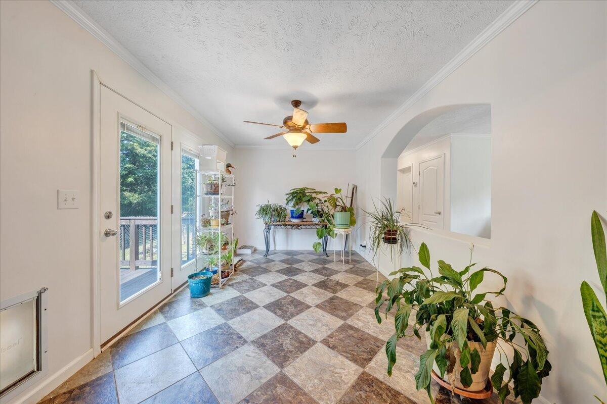 3663 Bradshaw RD