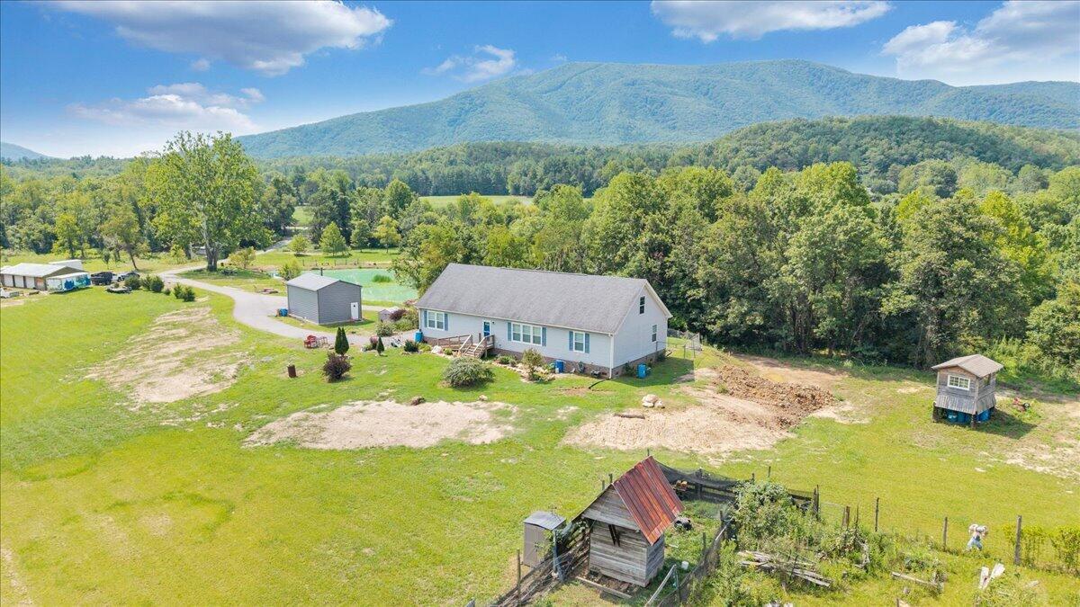 3663 Bradshaw RD